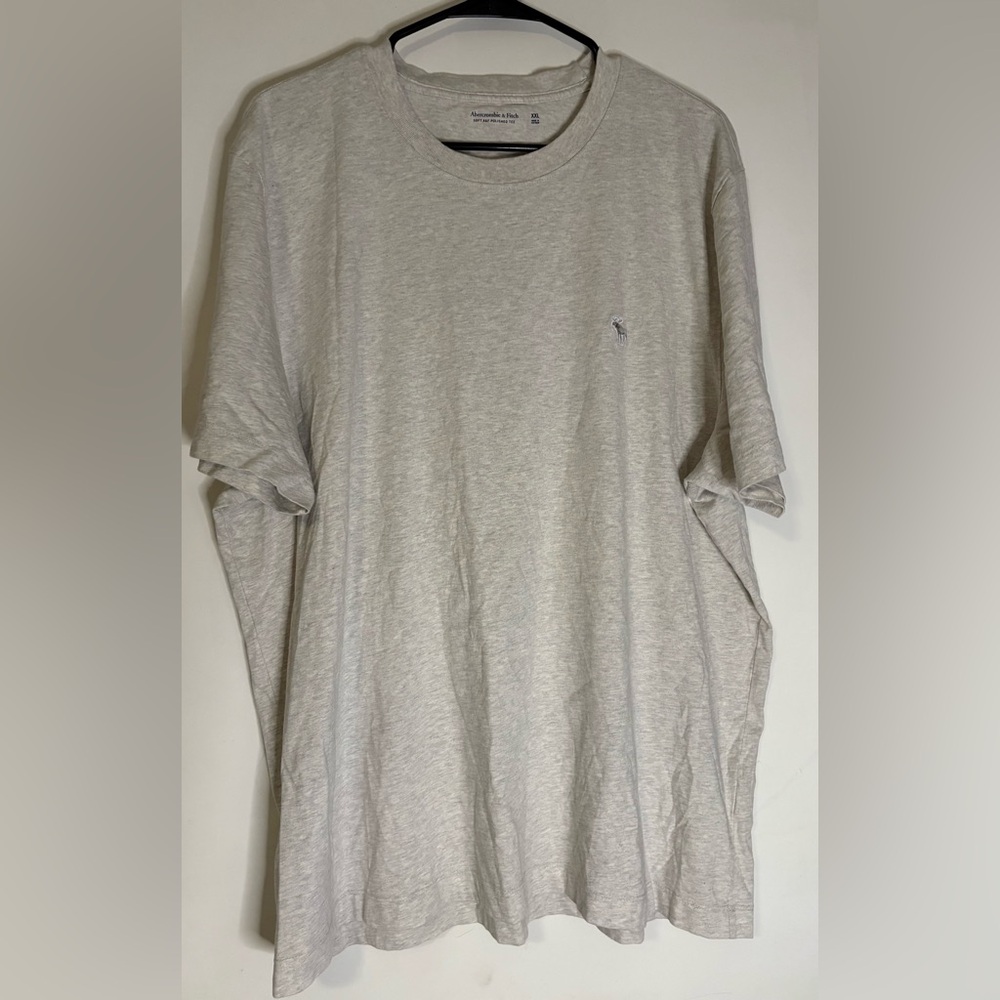 Abercrombie & Fitch Light Gray Short Sleeve Tee Size XXL